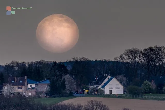 The super moon over the Hanfbachtal