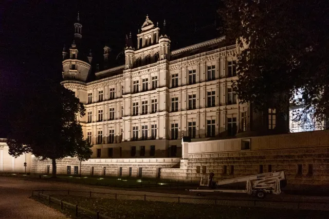 At night by the castle