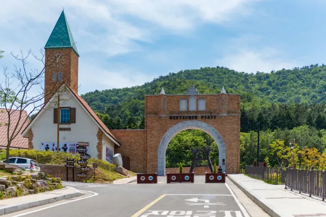 The German Square in the German Village