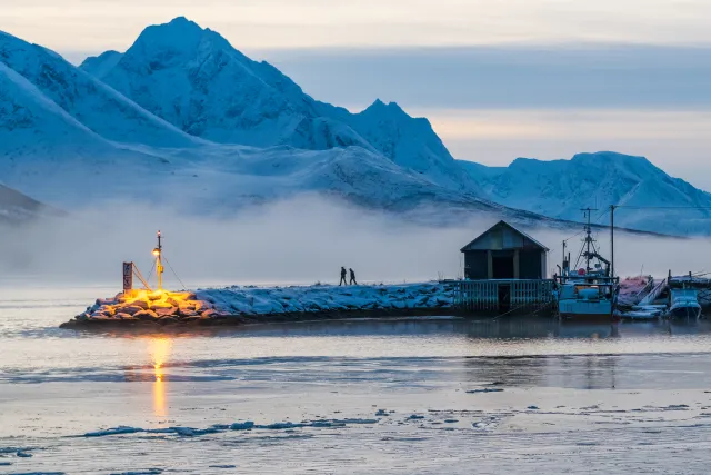 Am Hafen von Fjord Solenagen