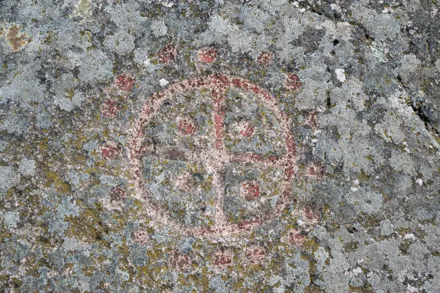 Radkreuz mit Schälchen in Madsebakke